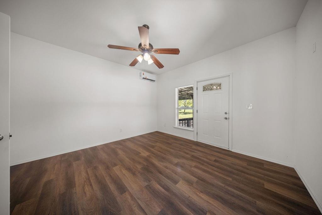 132 Stacks Road Ennis, TX 75119 - Photo 20 of 36 Gallery Image 20
