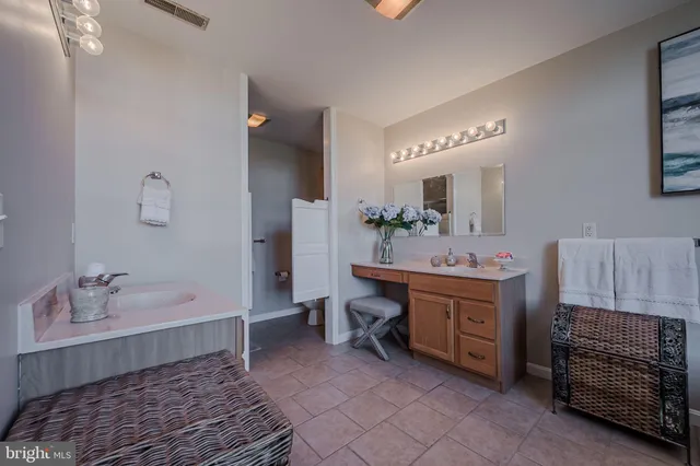 $875,000 | 4 Gardenia Boulevard, Greenwood, DE 19950