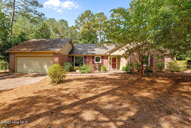 $399,000 | 11 Sunset Drive, Whispering Pines, NC 28327