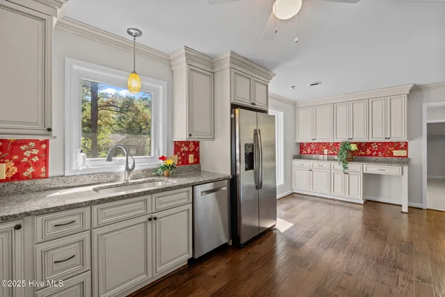 $399,000 | 11 Sunset Drive, Whispering Pines, NC 28327