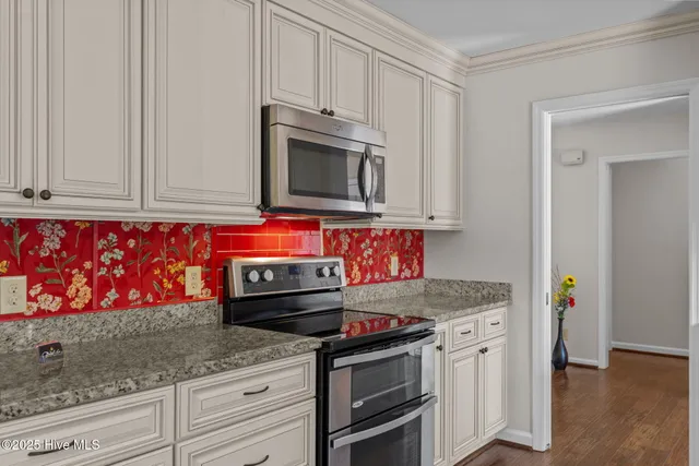 $399,000 | 11 Sunset Drive, Whispering Pines, NC 28327