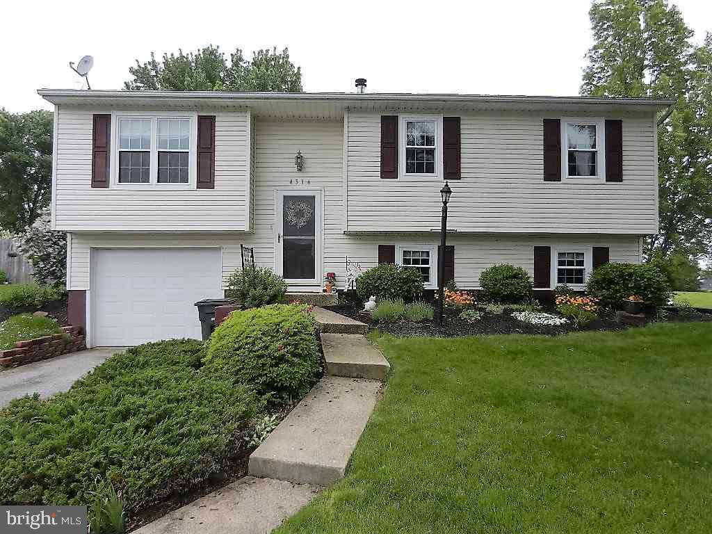 4314 Winchester Road Dover, PA 17315 - Photo 2 of 25 Gallery Image 2