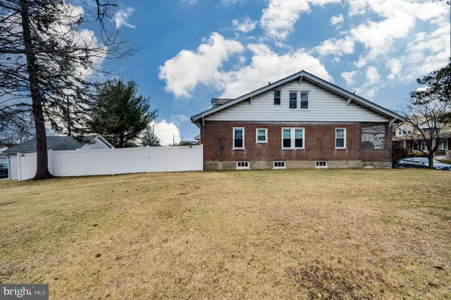 $319,900 | 1814 West Cedar Street, Allentown, PA 18104