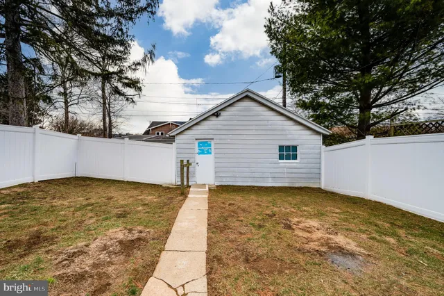 $319,900 | 1814 West Cedar Street, Allentown, PA 18104