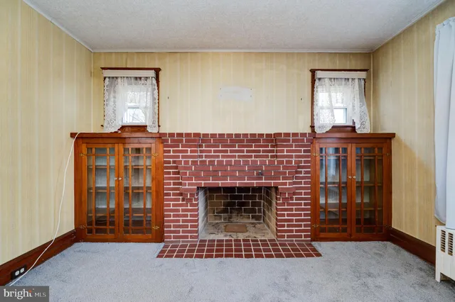 $319,900 | 1814 West Cedar Street, Allentown, PA 18104