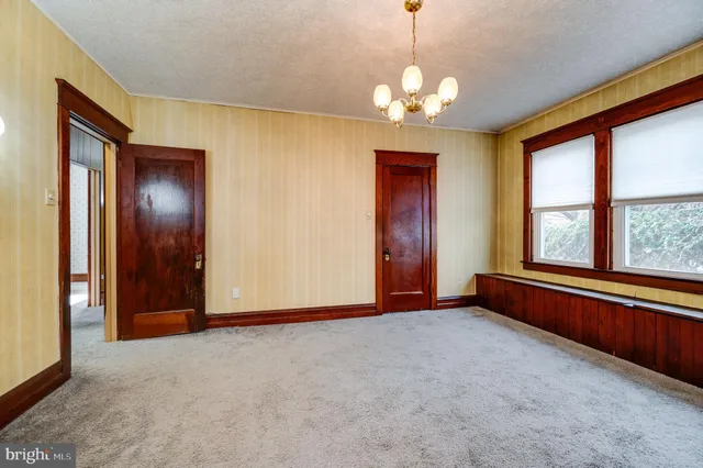 $319,900 | 1814 West Cedar Street, Allentown, PA 18104