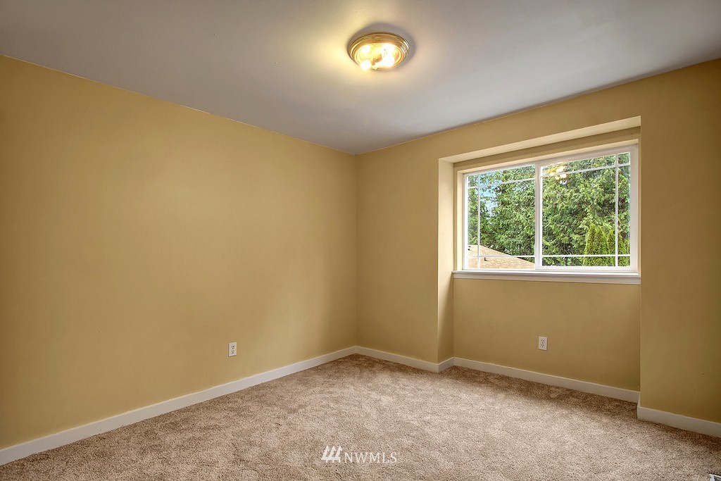 24 Winesap Road Bothell, WA 98012 - Photo 12 of 20