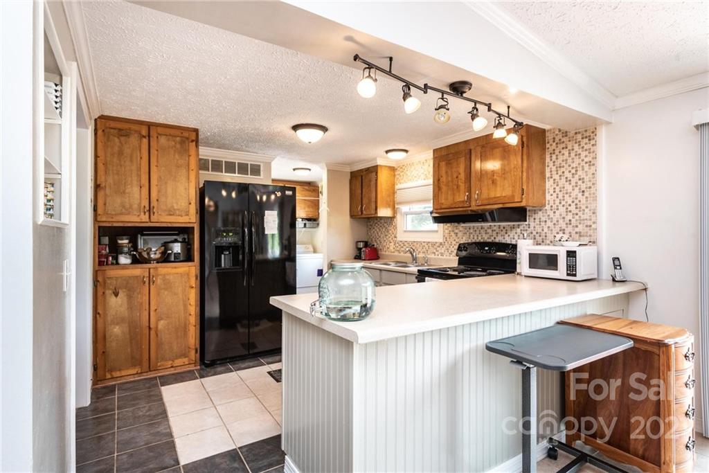 8338 Winkler Road Connelly Springs, NC 28612 - Photo 19 of 30 Gallery Image 19