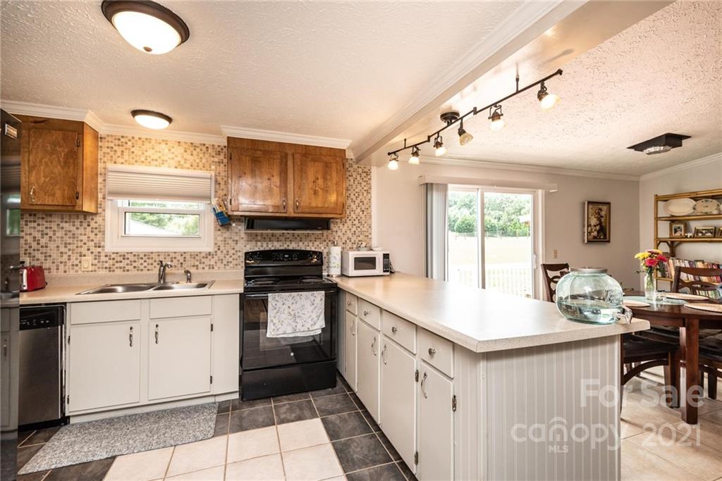 8338 Winkler Road Connelly Springs, NC 28612 - Photo 20 of 30 Gallery Image 20