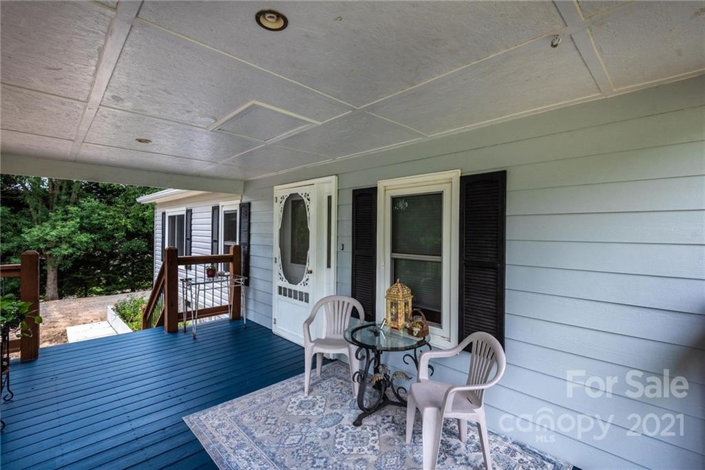 8338 Winkler Road Connelly Springs, NC 28612 - Photo 4 of 30 Gallery Image 4