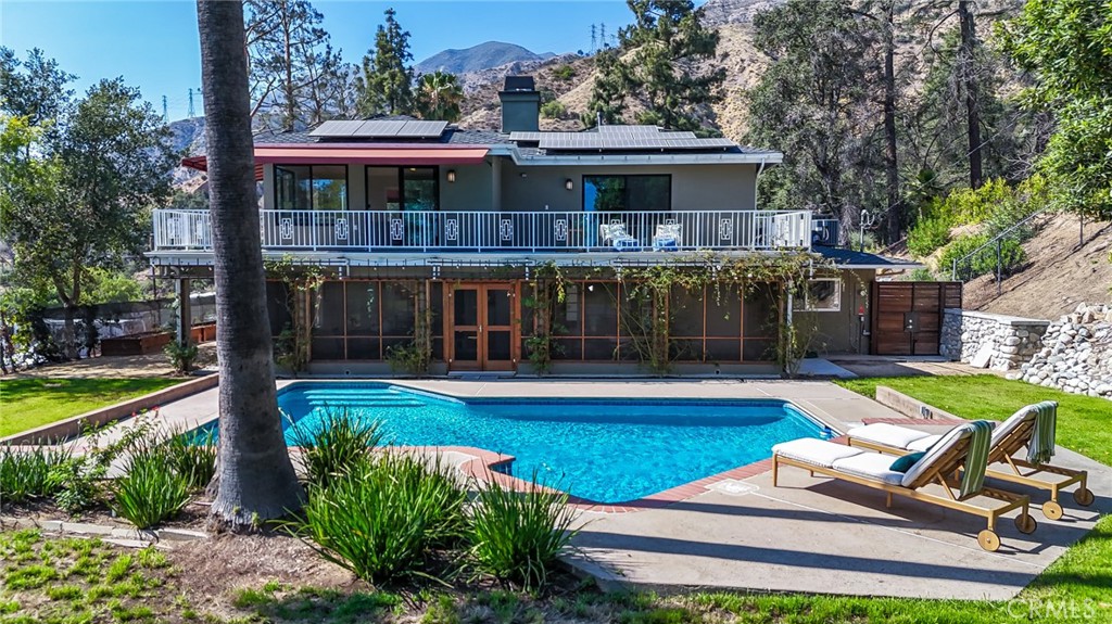 430 Devonwood Road Altadena, CA 91001 - Photo 4 of 39