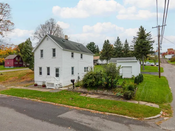 $119,900 | 12 South 1st Street, Crystal Falls, MI 49920