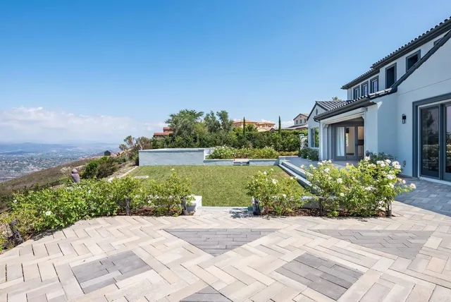$15,000 | 8736 Avenida Mirador, Rancho Santa Fe, CA 92067