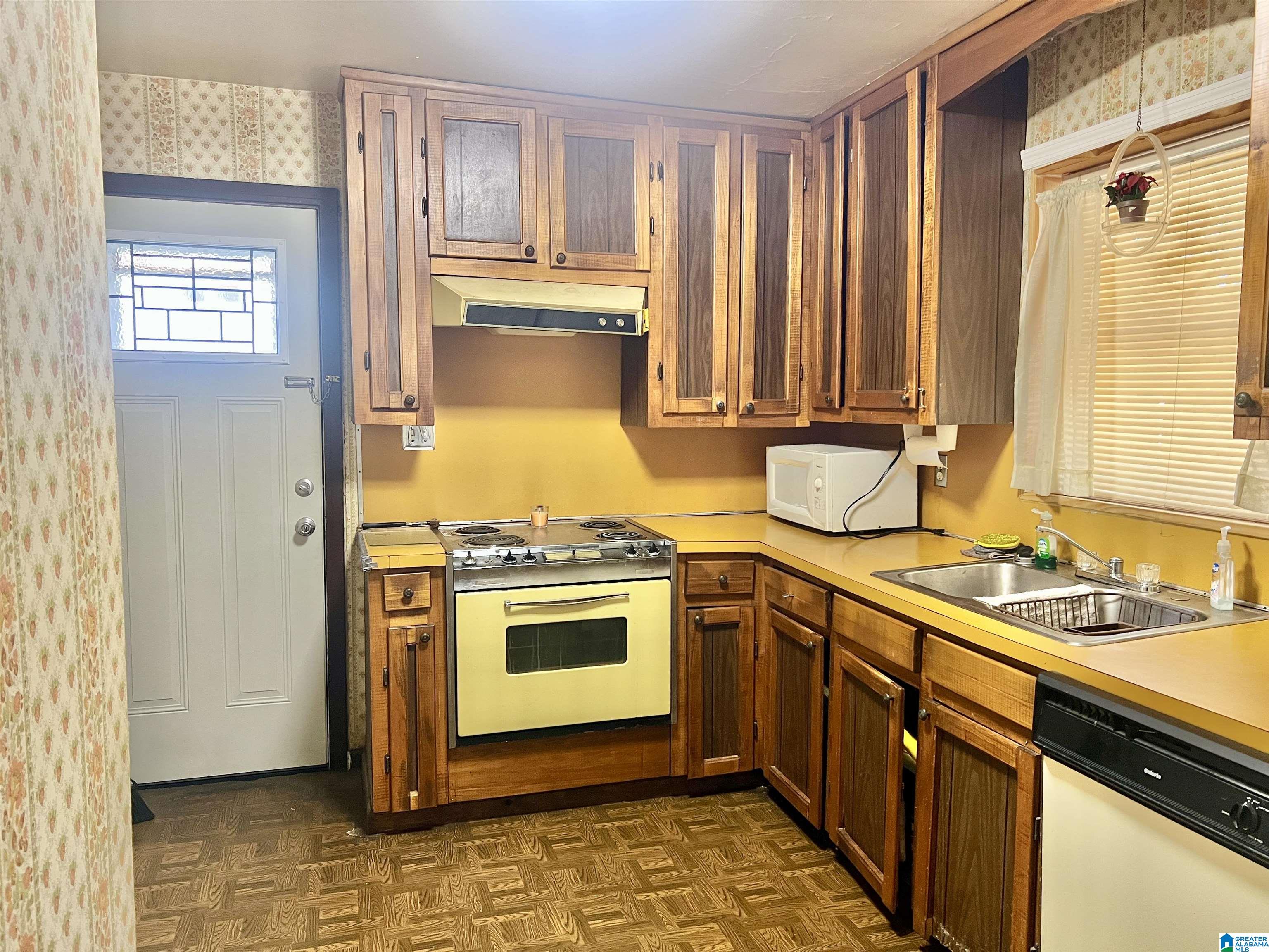 1841 Stone Road Birmingham, AL 35228 - Photo 4 of 24