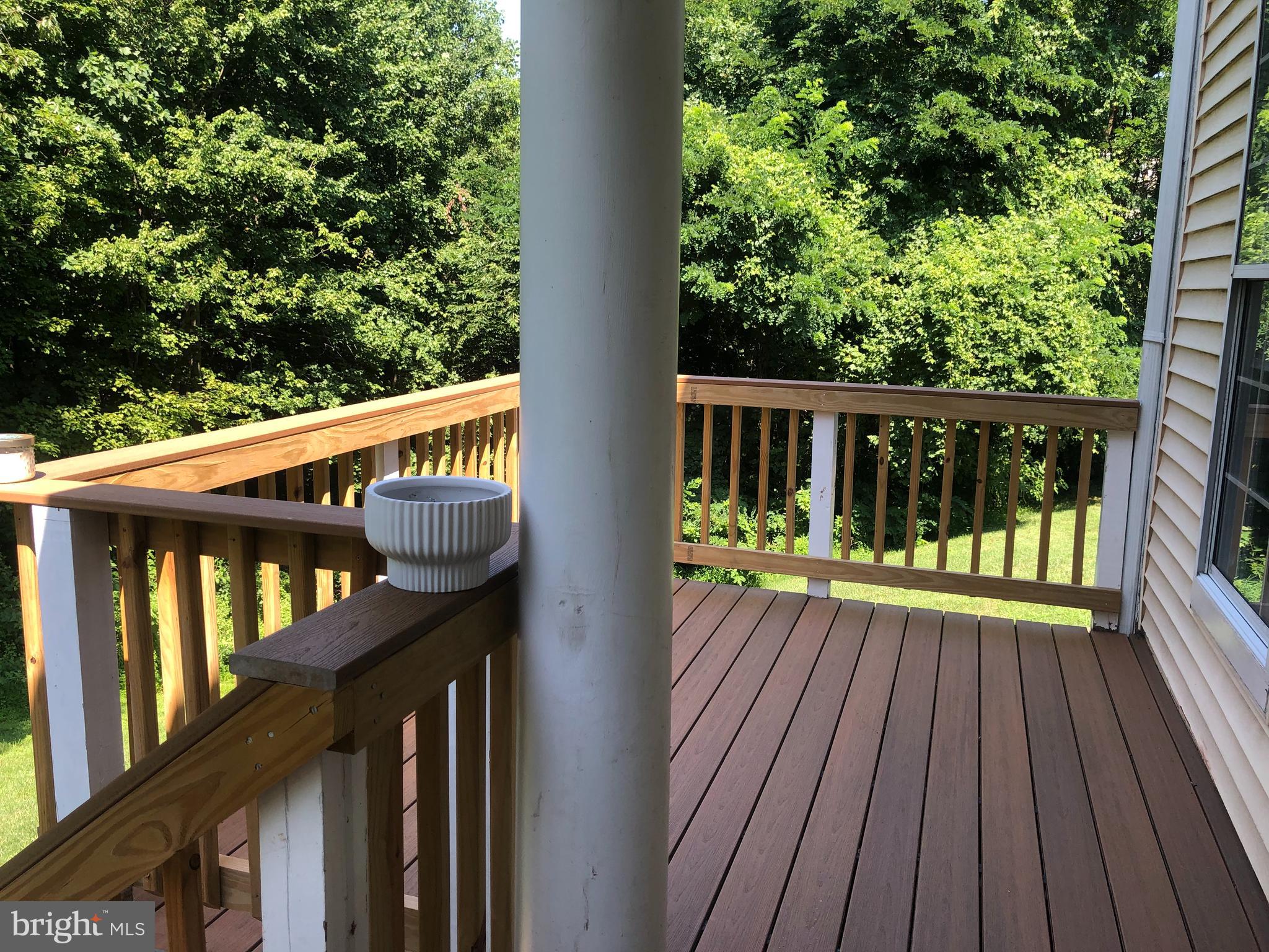 15673 Viewpoint Circle Dumfries, VA 22025 - Photo 3 of 58 Private Deck