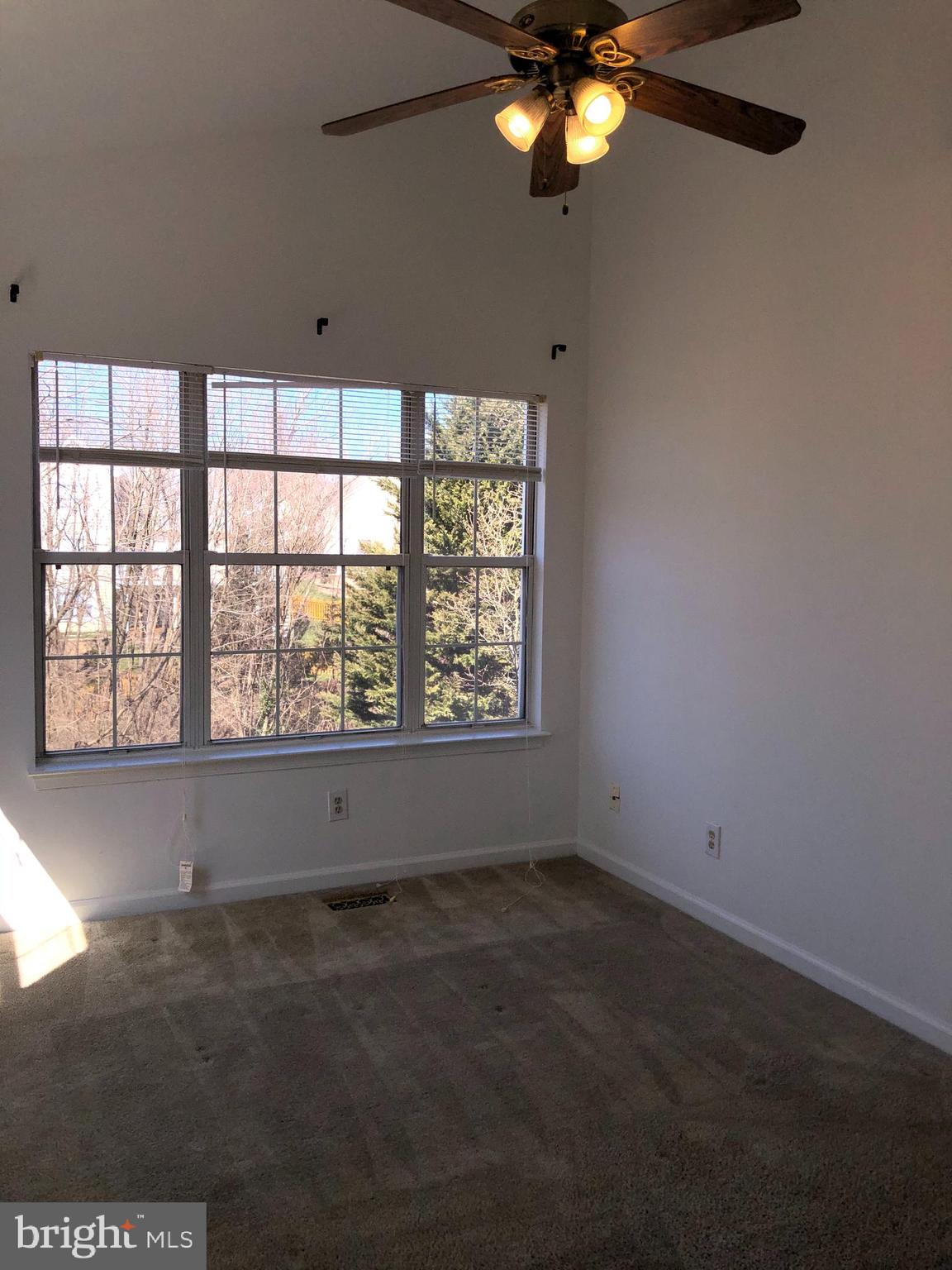 15673 Viewpoint Circle Dumfries, VA 22025 - Photo 25 of 58 Primary Bedroom