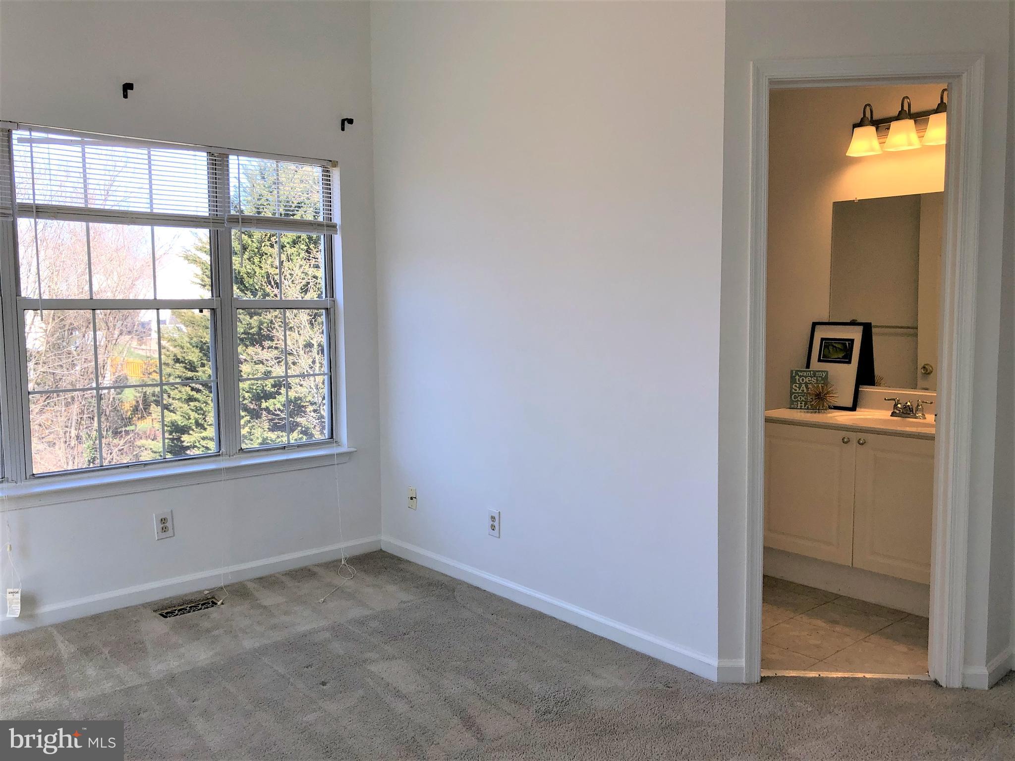 15673 Viewpoint Circle Dumfries, VA 22025 - Photo 26 of 58 Primary (Brand new blinds are not featured)