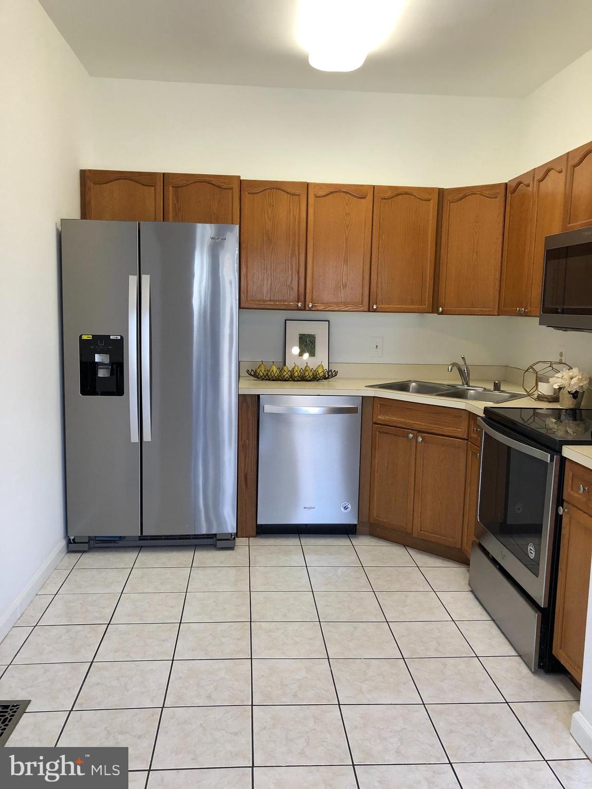 15673 Viewpoint Circle Dumfries, VA 22025 - Photo 5 of 58 Lots of space for table or roll-away-island