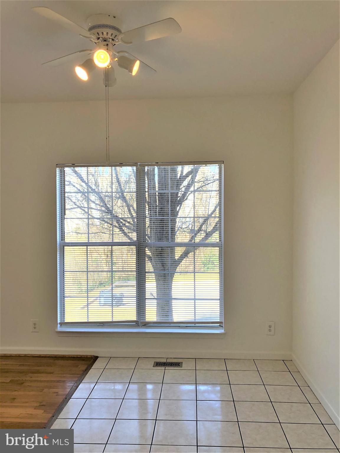 15673 Viewpoint Circle Dumfries, VA 22025 - Photo 7 of 58 Breakfast Nook off Kitchen