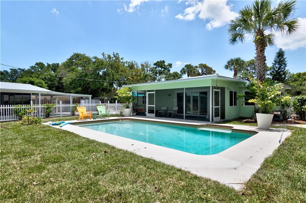 2201 Bonita Avenue Vero Beach, FL 32960 - Photo 3 of 36