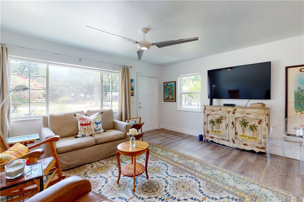 2201 Bonita Avenue Vero Beach, FL 32960 - Photo 4 of 36