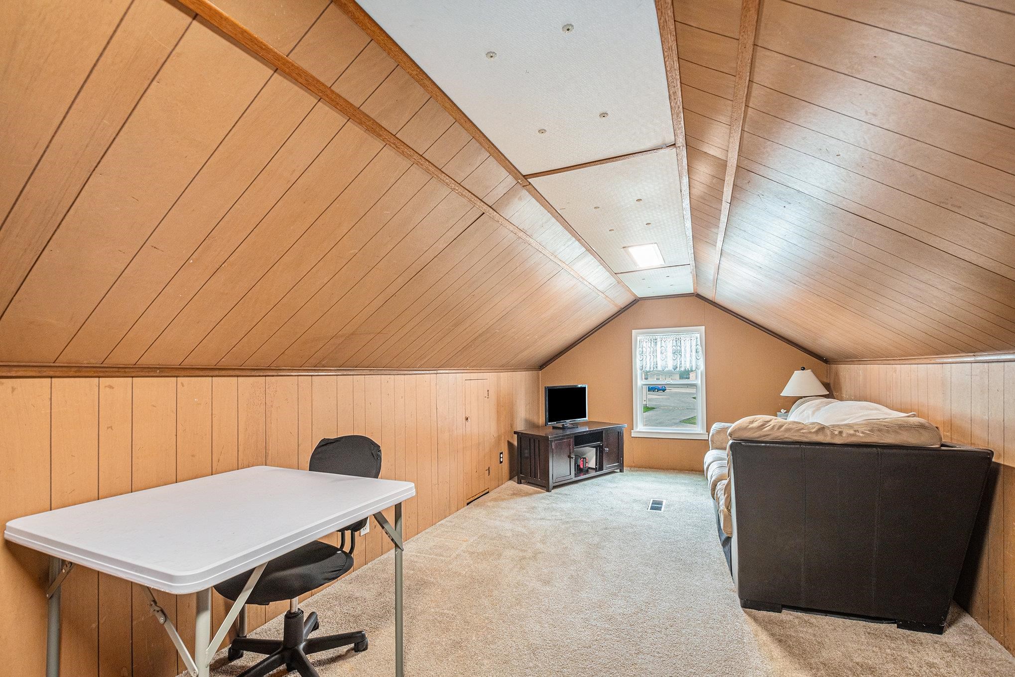 904 Georgia Road Goshen, IN 46528 - Photo 18 of 25 Gallery Image 18