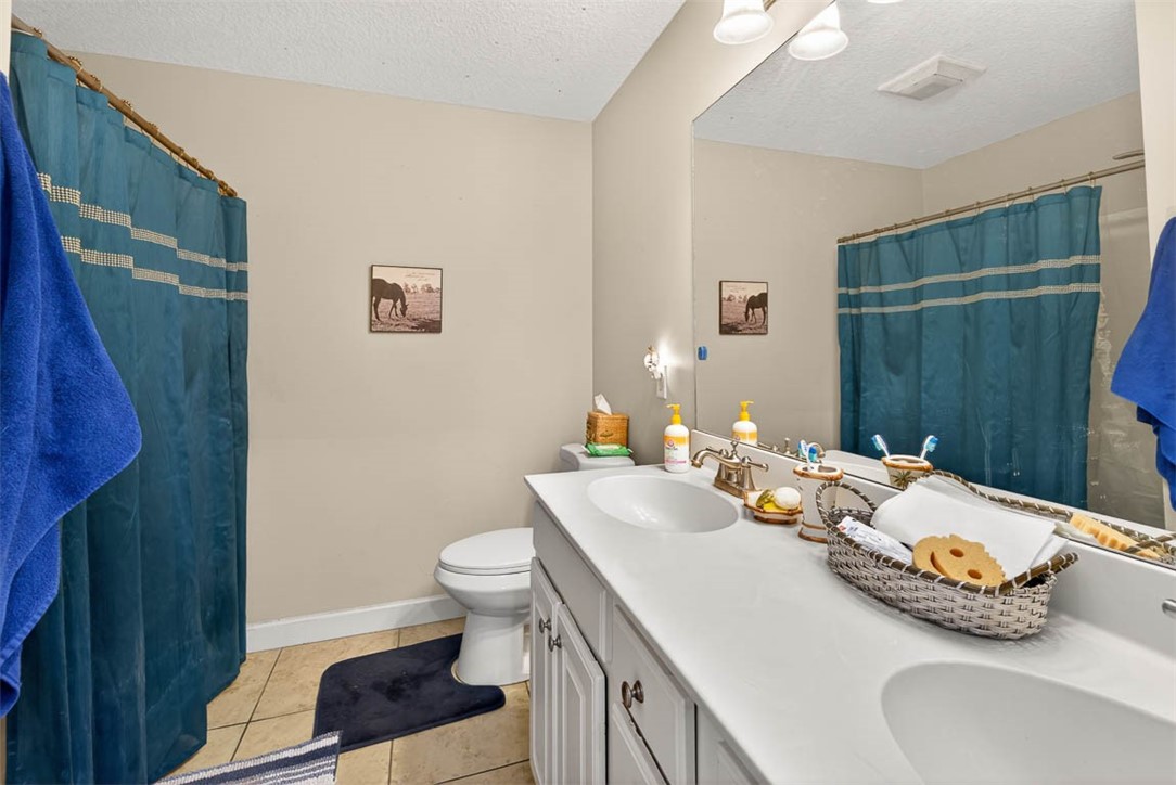 149 Bridgewater Circle Brunswick, GA 31525 - Photo 9 of 20