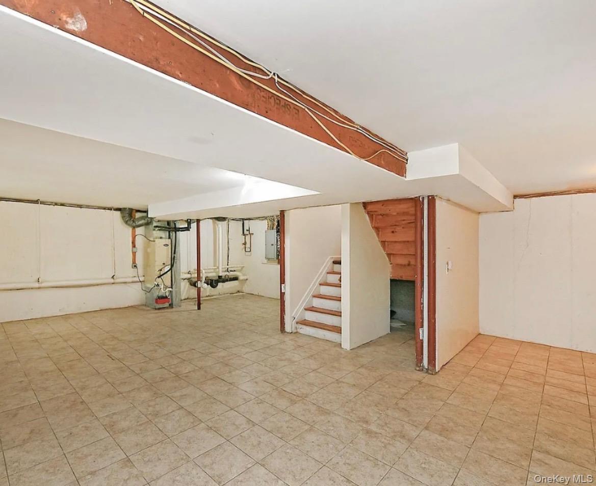 16 A Inwood Road Port Washington, NY 11050 - Photo 10 of 11 Gallery Image 10