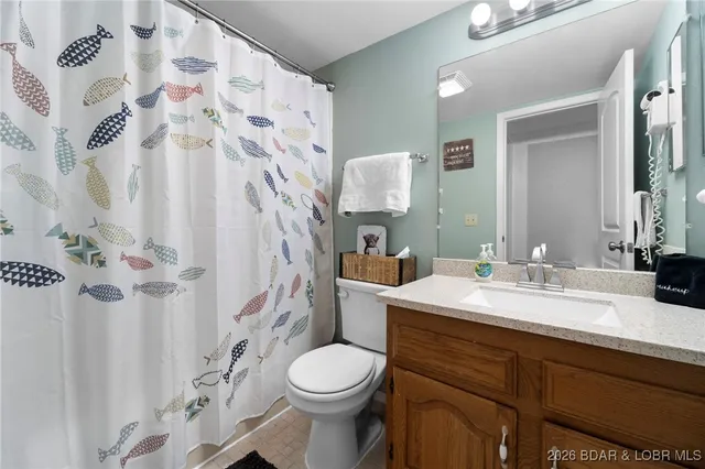 $284,900 | 424 Duenke Drive, Osage Beach, MO 65065