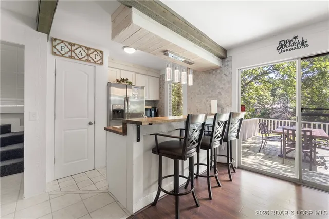 $284,900 | 424 Duenke Drive, Osage Beach, MO 65065