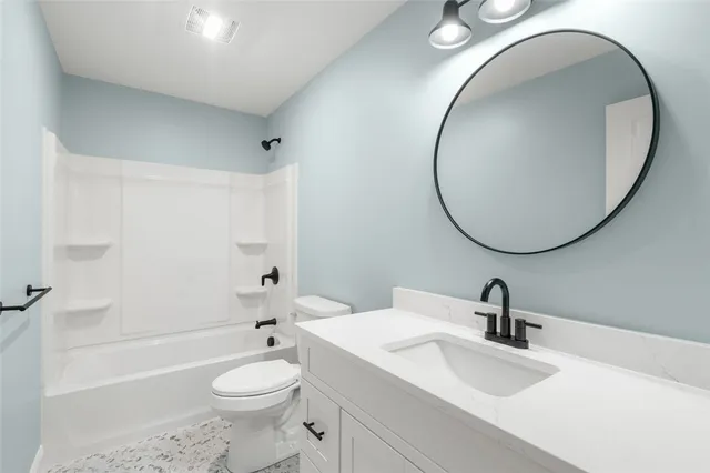 $889,000 | 300 Tower Hill Road, Cumberland, RI 02864