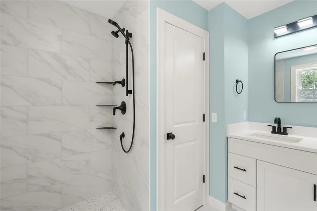 $889,000 | 300 Tower Hill Road, Cumberland, RI 02864