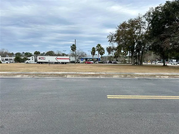 $699,000 | 2550 North Main Street, Gainesville, FL 32609