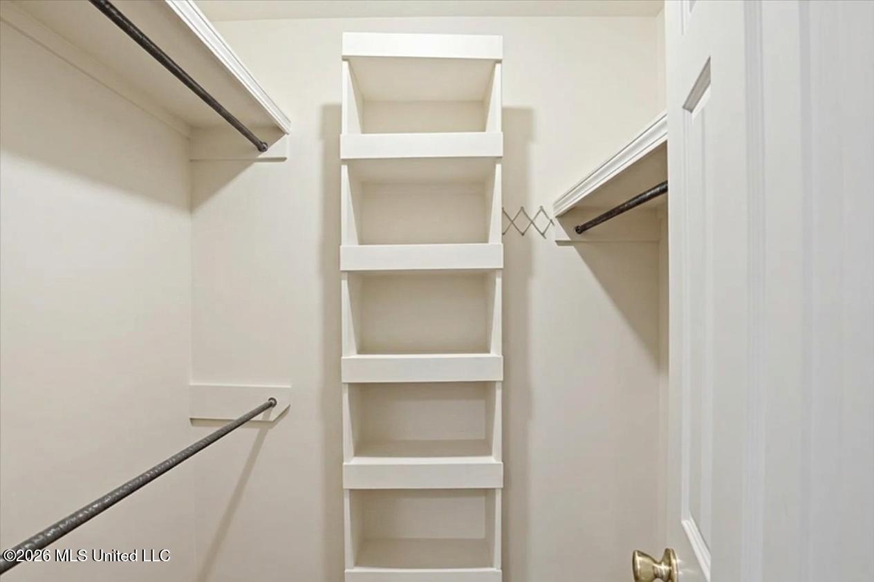 104 Lake Dockery Road Byram, MS 39272 - Photo 11 of 23 primary bed closet dockery