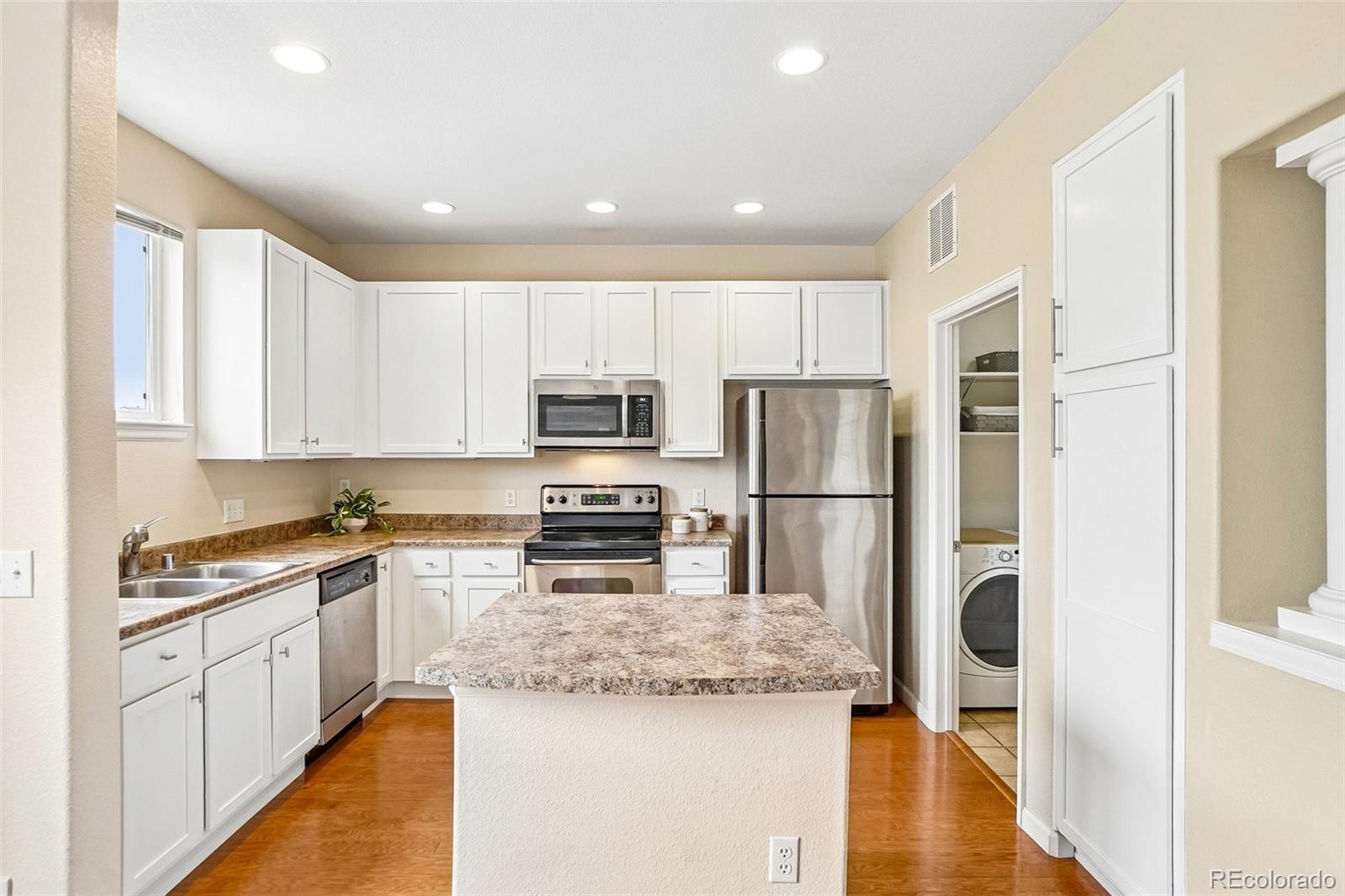 84 Spruce Street, Unit 305 Denver, CO 80230 - Photo 8 of 40