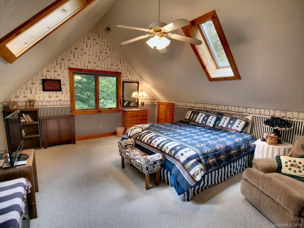 334 Chapel Point Road Lake Lure, NC 28746 - Photo 15 of 24 Gallery Image 15