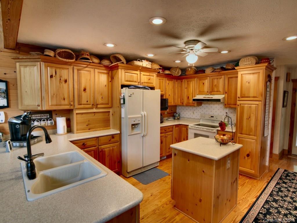 334 Chapel Point Road Lake Lure, NC 28746 - Photo 8 of 24 Gallery Image 8