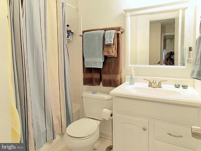 8554 Tyrolean Way Springfield, VA 22153 - Photo 13 of 20 Upper Level Full Bath