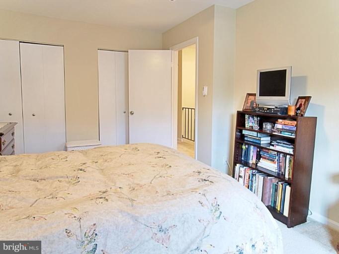8554 Tyrolean Way Springfield, VA 22153 - Photo 20 of 20 Master Bedroom - view 3
