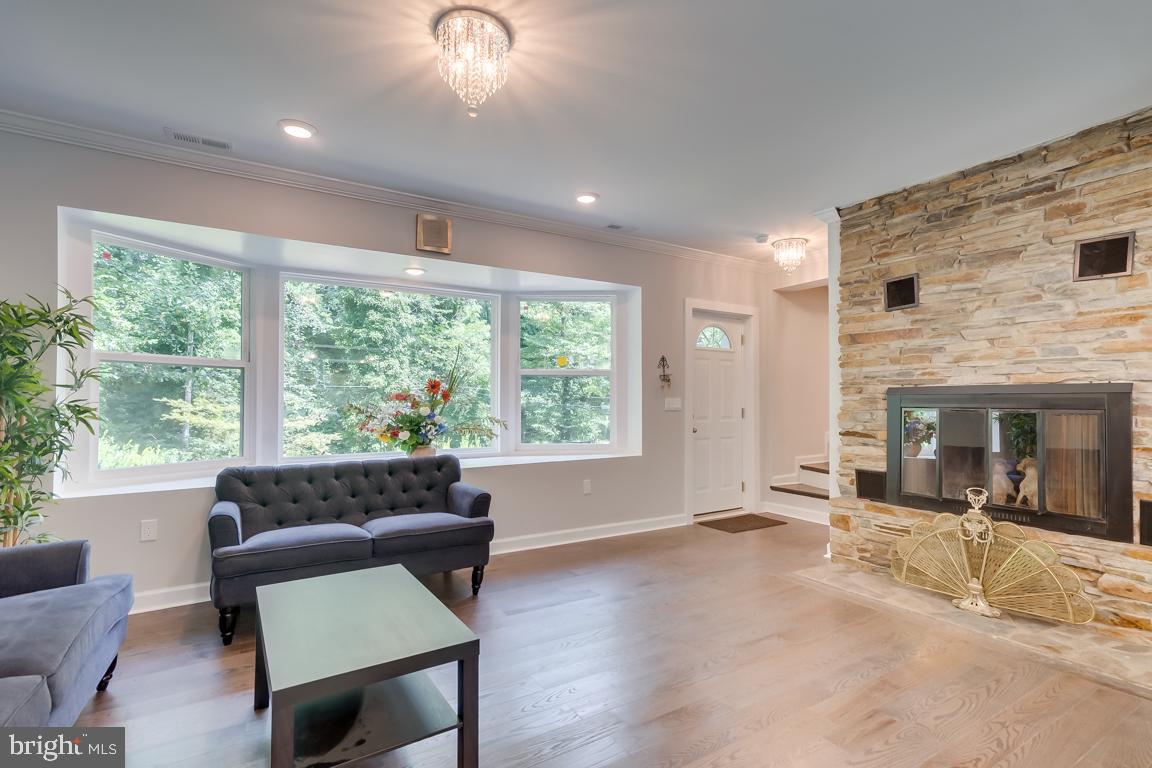 5457 Valley Road Baltimore, MD 21228 - Photo 11 of 62 Gallery Image 11