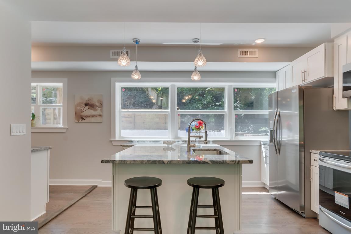 5457 Valley Road Baltimore, MD 21228 - Photo 20 of 62 Gallery Image 20
