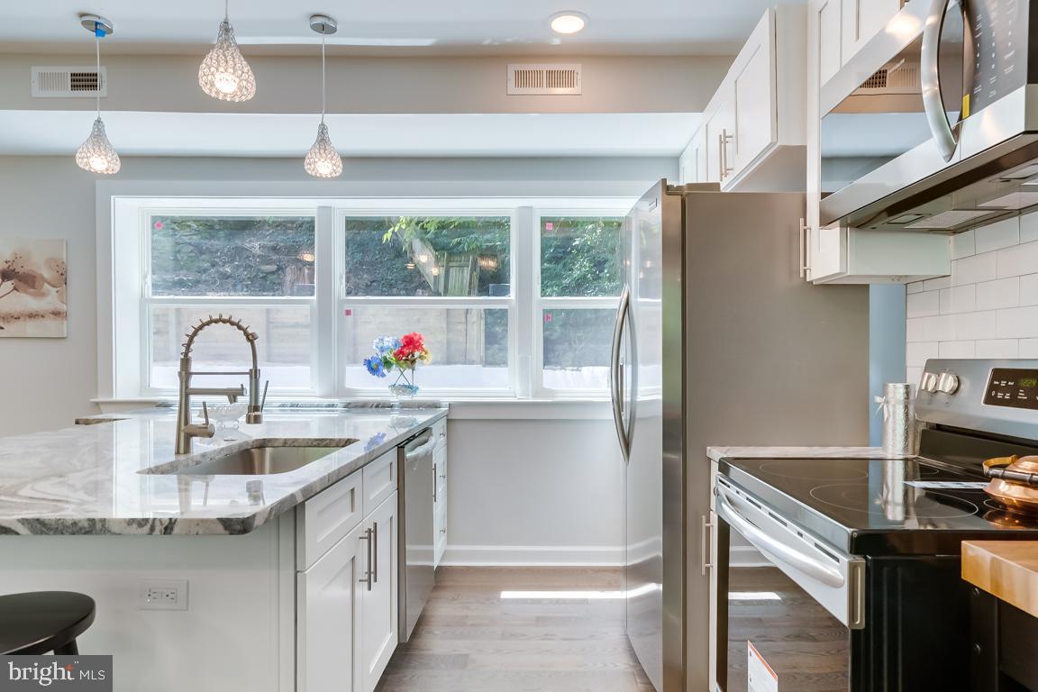 5457 Valley Road Baltimore, MD 21228 - Photo 21 of 62 Gallery Image 21