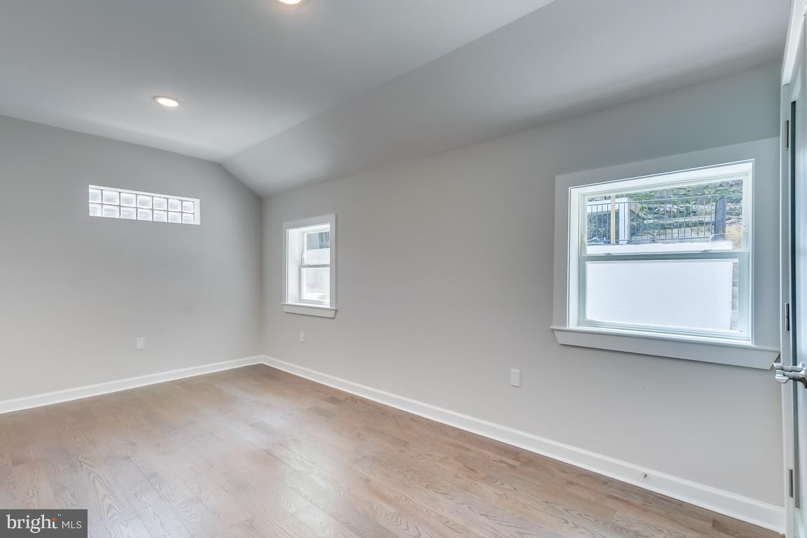 5457 Valley Road Baltimore, MD 21228 - Photo 32 of 62 Gallery Image 32