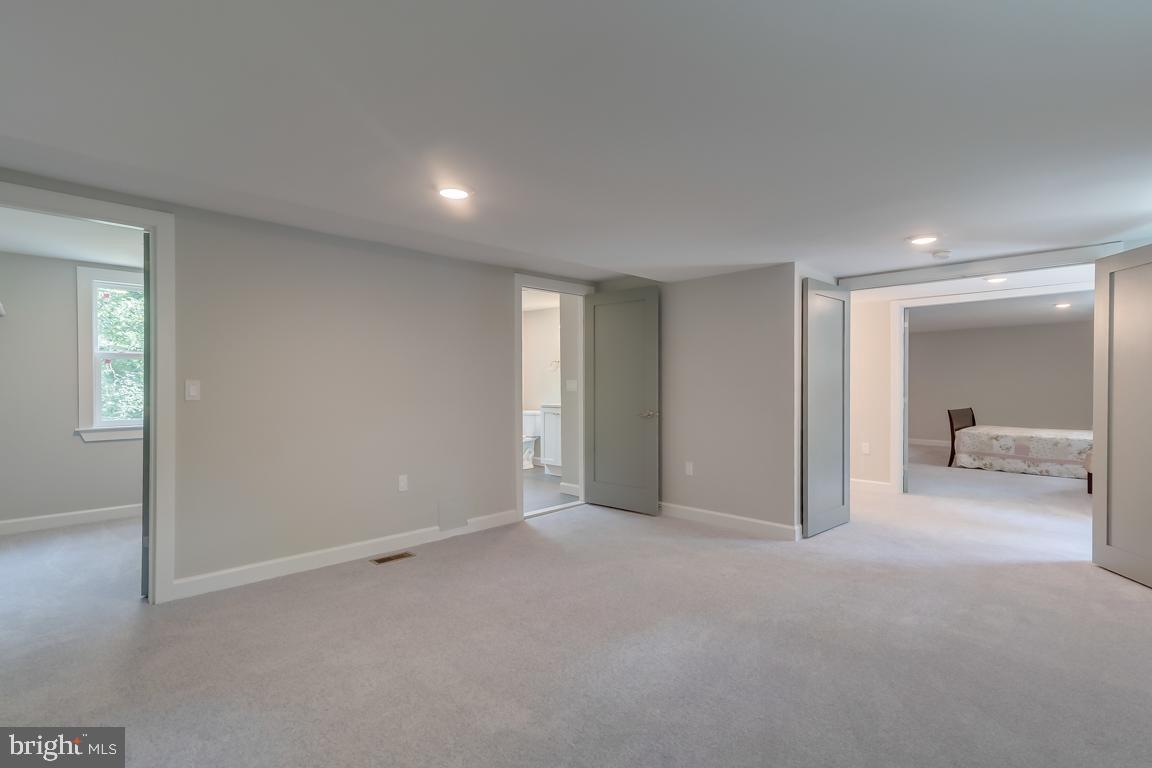 5457 Valley Road Baltimore, MD 21228 - Photo 42 of 62 Gallery Image 42