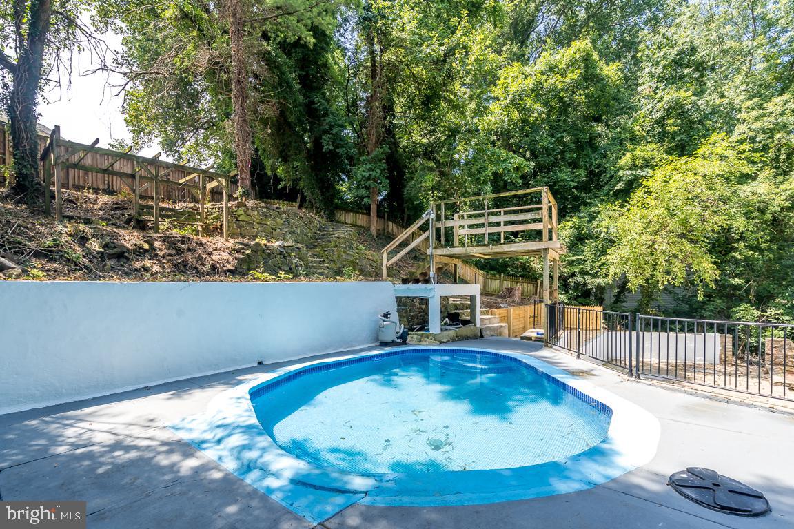 5457 Valley Road Baltimore, MD 21228 - Photo 57 of 62 Gallery Image 57