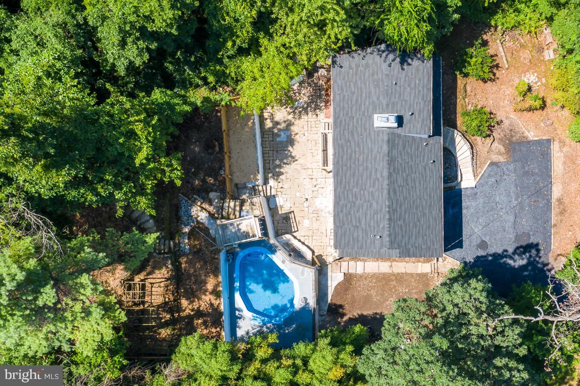 5457 Valley Road Baltimore, MD 21228 - Photo 8 of 62 Gallery Image 8