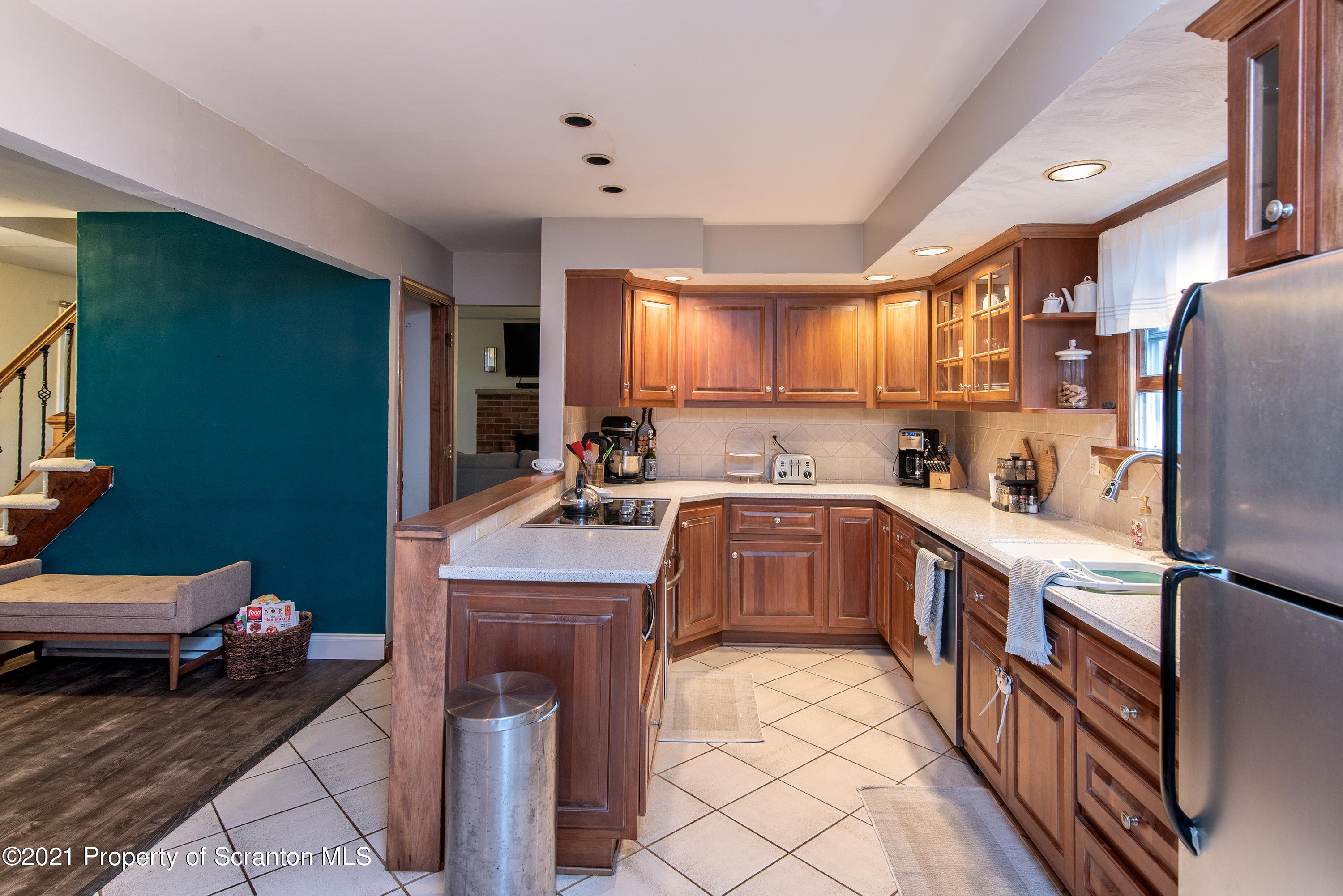2221 Velview Road Moscow, PA 18444 - Photo 8 of 32 Gallery Image 8