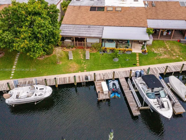 $950,000 | 429 Leslie Drive, Unit 429, Hallandale Beach, FL 33009