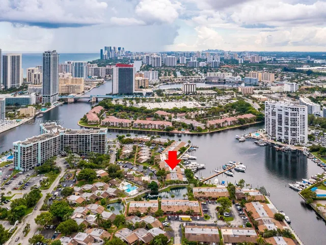 $950,000 | 429 Leslie Drive, Unit 429, Hallandale Beach, FL 33009