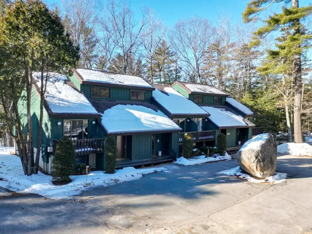 $499,000 | 106 Stonehurst Manor Road, Unit 6B, Conway, NH 03860